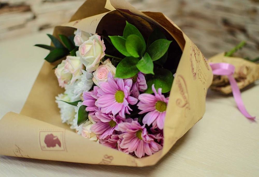 Букет цветов из: Розы и Хризантемы в Давыдовке