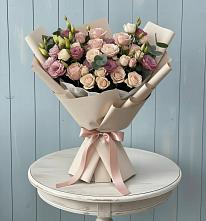 Букет цветов из:  Розы и Лизиантусы в Давыдовке