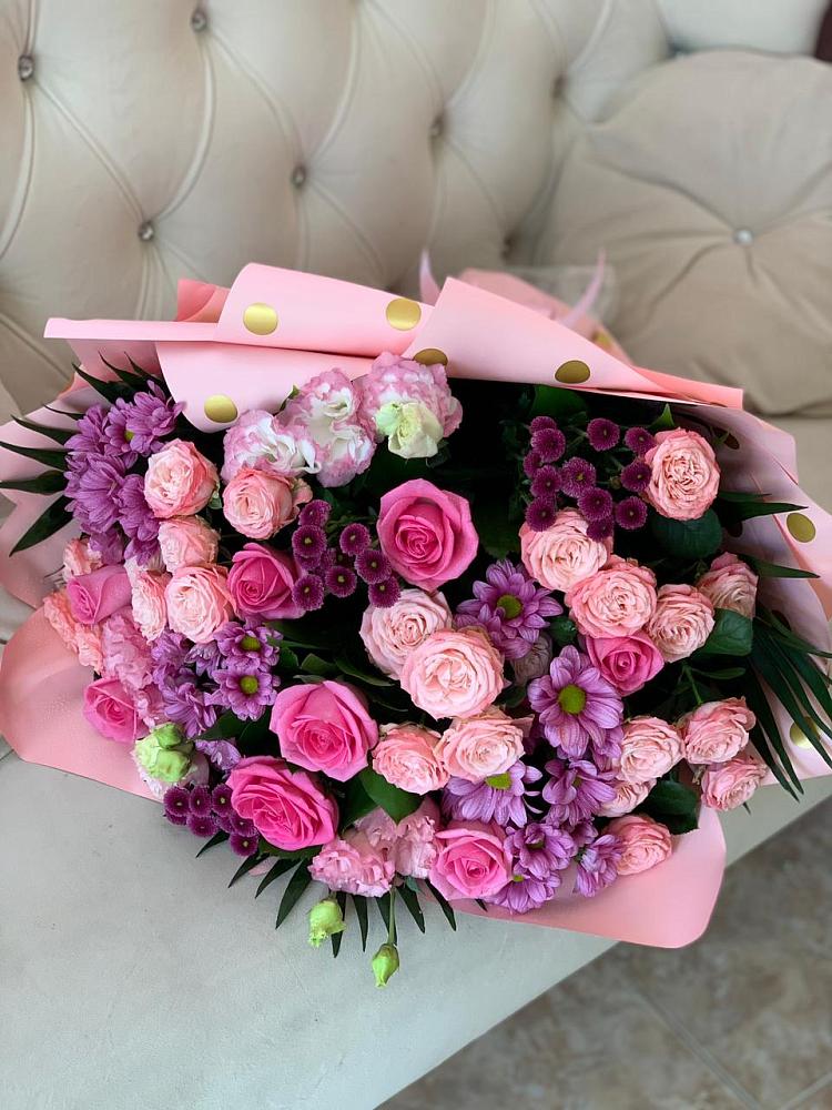 Букет цветов из: Хризантемы, Розы и Лизиантусы в Давыдовке