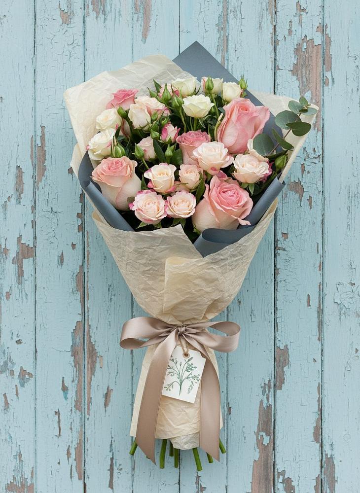 Букет цветов из: Розы в Давыдовке