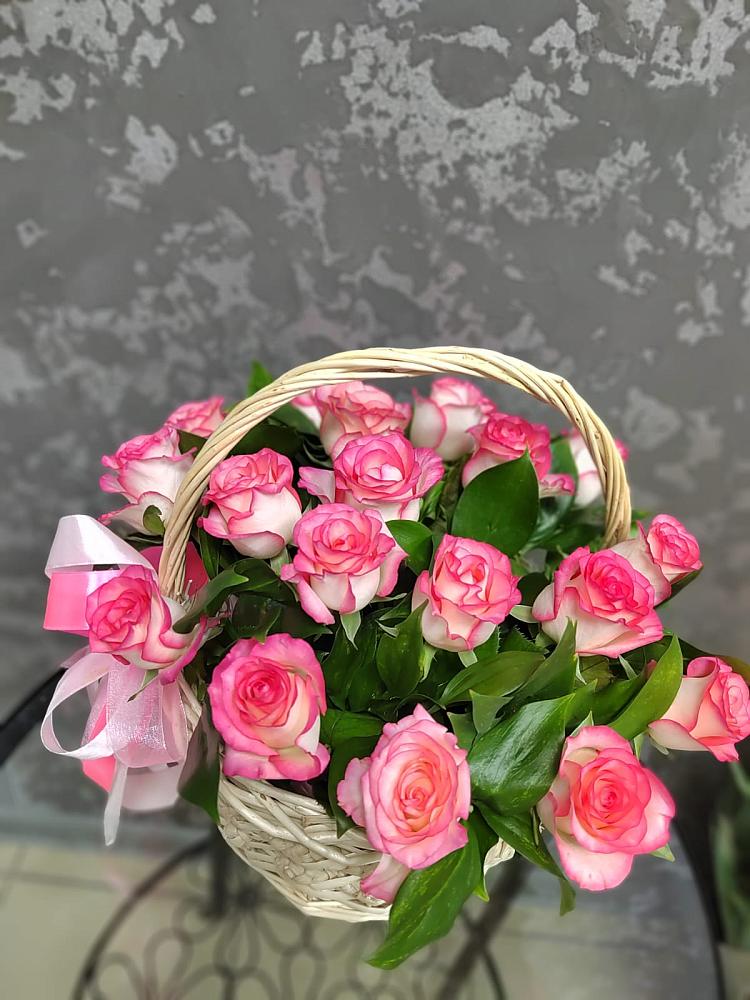 Цветочная композиция из Розы в корзине в Давыдовке
