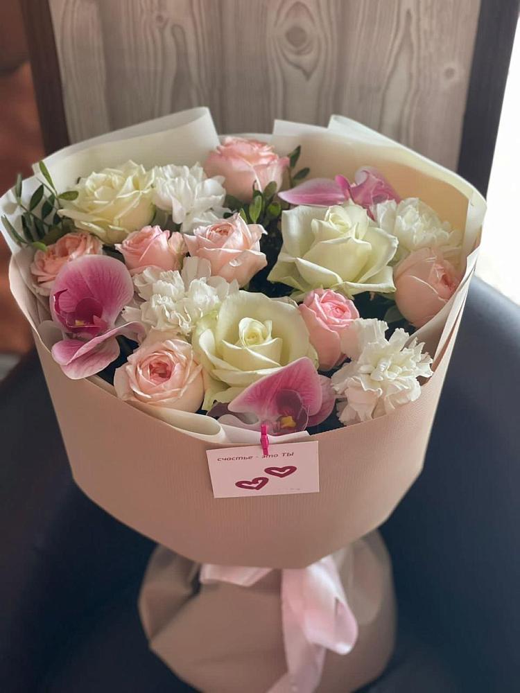 Букет цветов из: Орхидеи, Розы и Гвоздики в Давыдовке