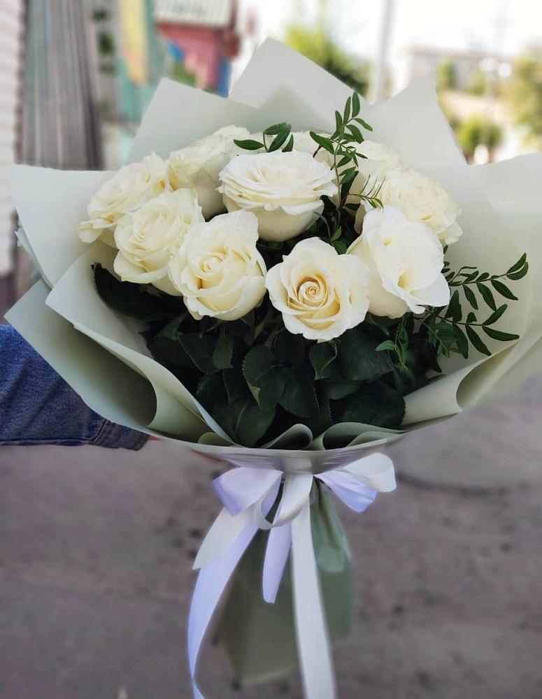 Букет Белые розы Проуд в Давыдовке