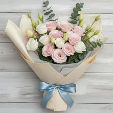 Букет цветов из:  Лизиантусы в Давыдовке