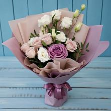 Букет цветов из:  Розы и Лизиантусы в Давыдовке