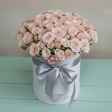 Цветочная композиция из Розы в шляпной коробке в Давыдовке