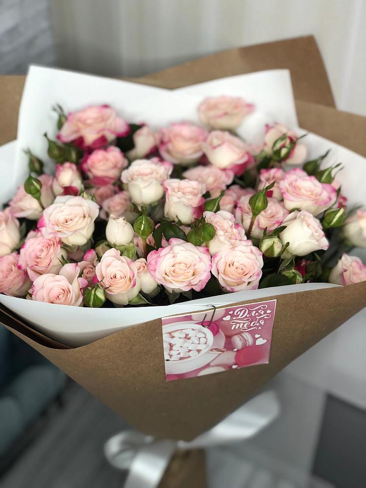 Букет цветов из: Розы в Давыдовке