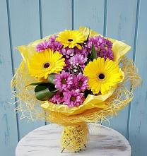 Букет цветов из:  Хризантемы и Герберы в Давыдовке