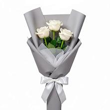 Букет 3 белые розы в Давыдовке