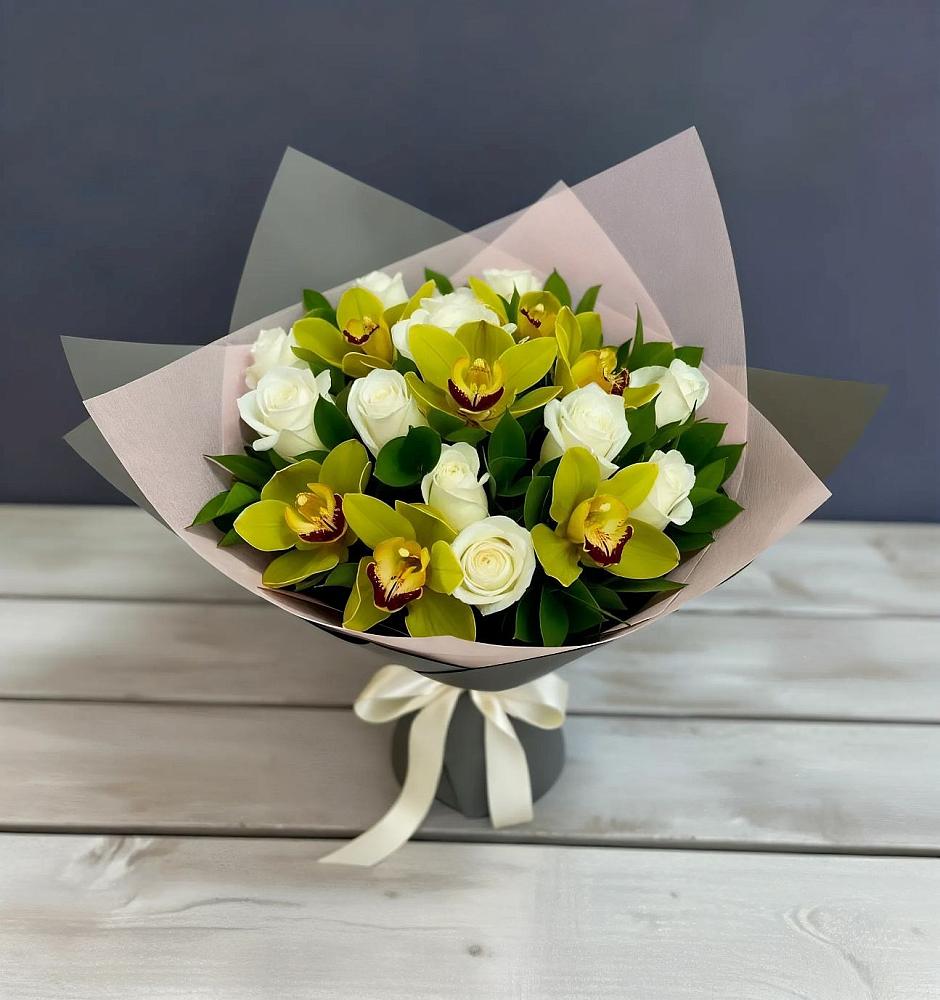 Букет цветов из: Орхидеи и Розы в Давыдовке