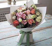 Букет цветов из:  Розы, Лизиантусы и Гвоздики в Давыдовке