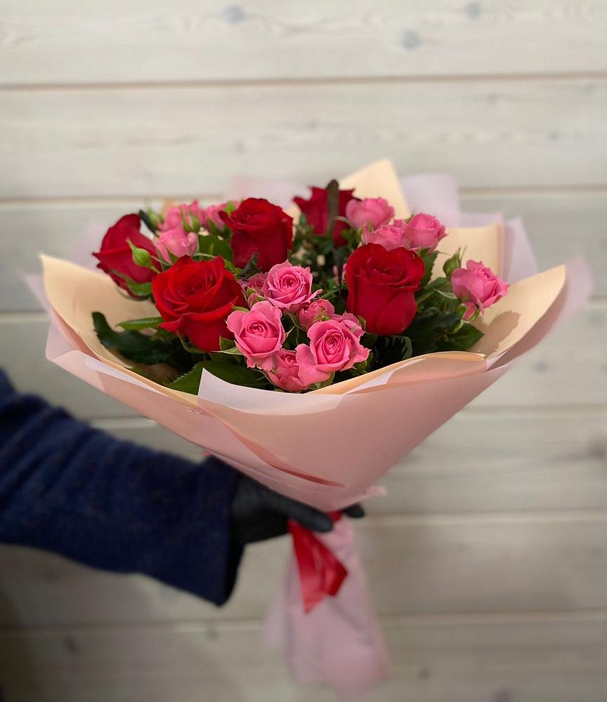Букет цветов из: Розы в Давыдовке
