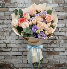 Букет цветов из:  Розы, Лизиантусы и Гвоздики #REPLACE_PRED# Давыдовке