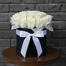 Цветочная композиция из Розы в шляпной коробке #REPLACE_PRED# Давыдовке